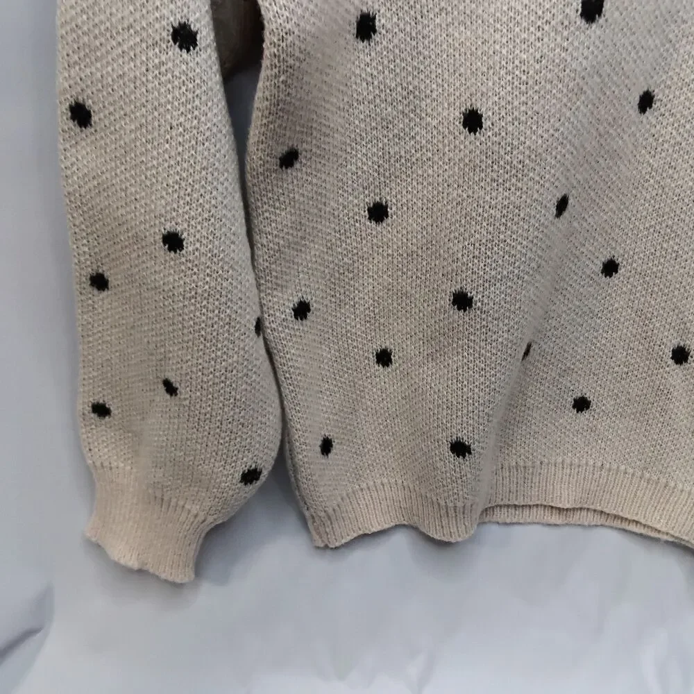 Knit Sweater Crew Neck Long Sleeve Women's Size M Cream With Black Polka Dot EUC